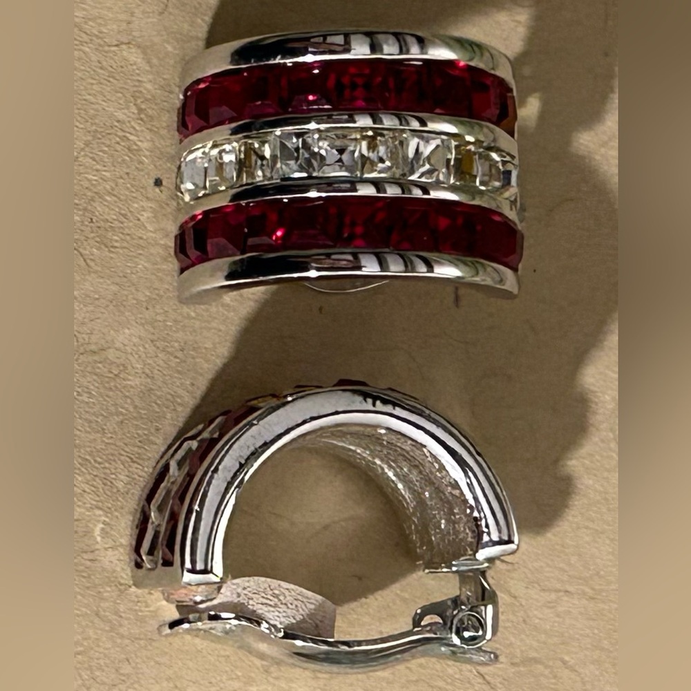 RANDAL CARNES Red & Clear Crystal, Silver Tone Huggie Hoop Clip-On Earrings - Picture 4 of 5